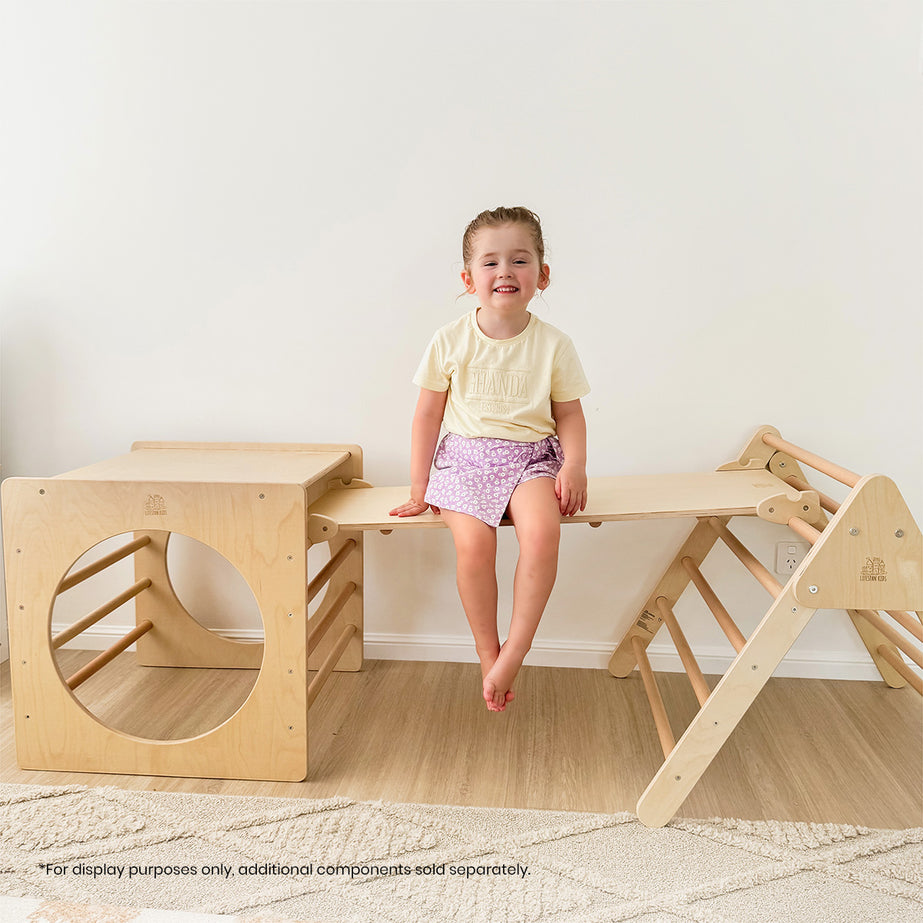 Pikler Climbing Triangle