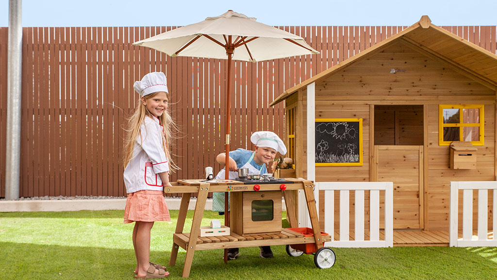 The Benefits of Play Kitchens in Child Development