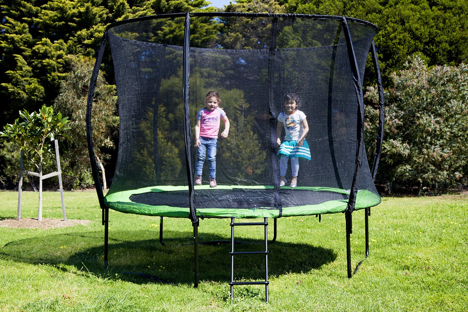 Can Trampolines Stay Outside All Year: Ultimate Guide to Durability