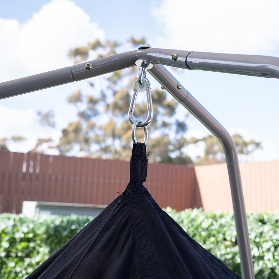 Comfy Cocoon Freestanding Nest Swing