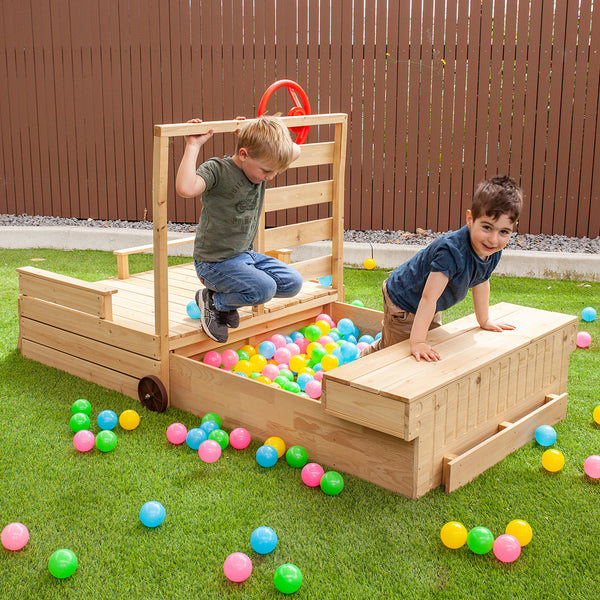Wrangler Retractable Sandpit and Play